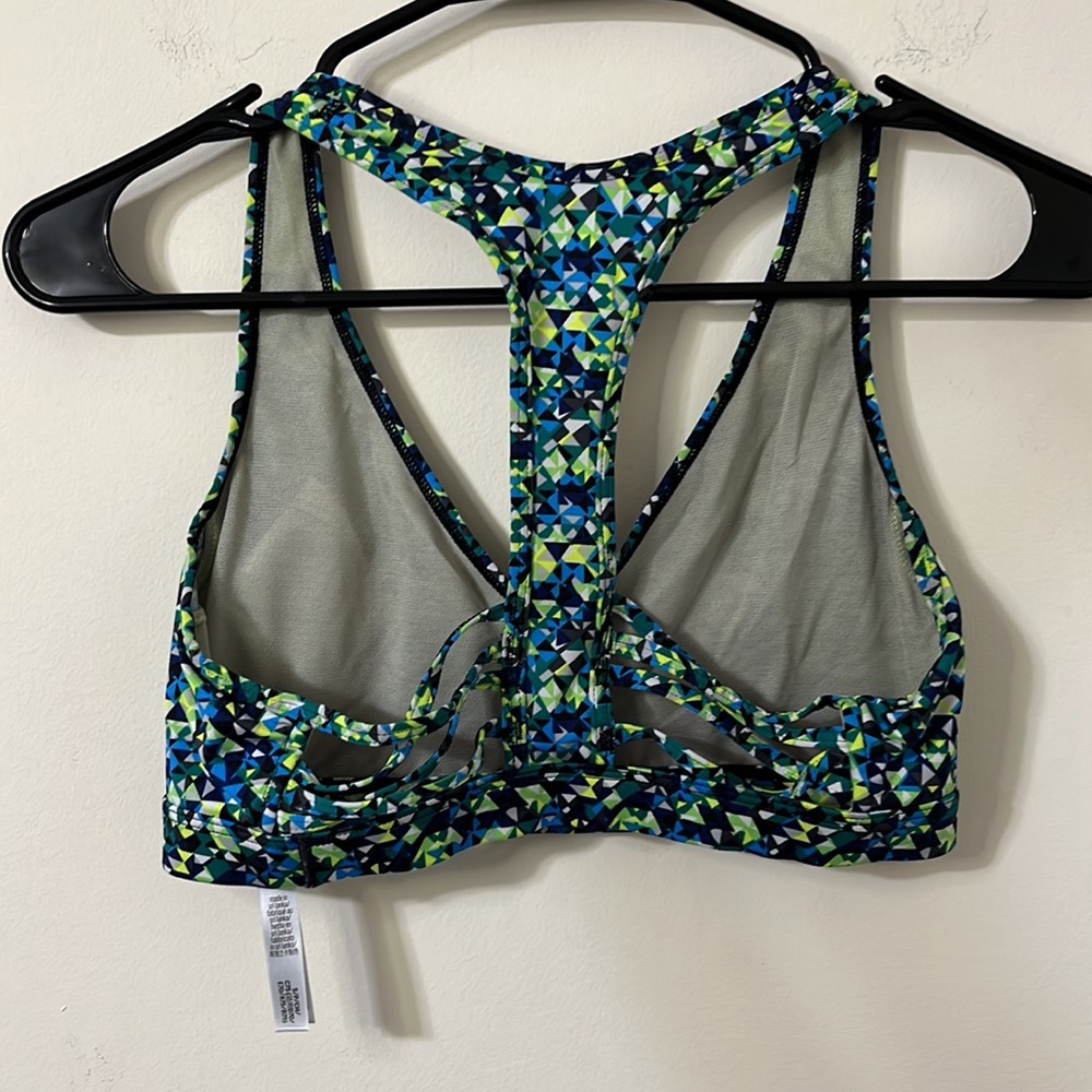 Victoria’s Secret Sport V-neck Racerback Geometric Pattern Sports Bra Size S - Picture 3 of 6
